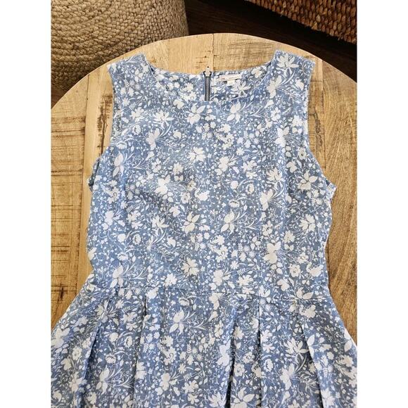 Gap Floral Pleated Fit And Flare Dress Pockets Size 8 Cottagecore Chambray Blue - Picture 8 of 13
